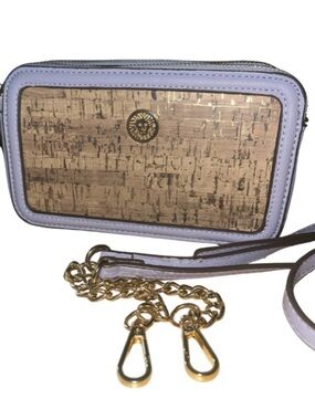 NWOT Anne Klein Faux Cork Camera Crossbody Bag Lavender Trim
